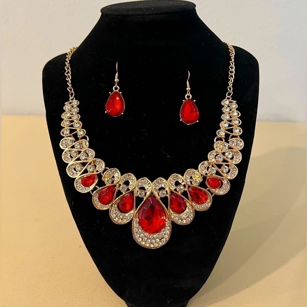 COPY - BEAUTIFUL 2 PIECE SET